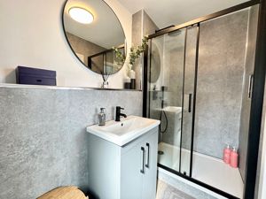 Photo 28- click for photo gallery